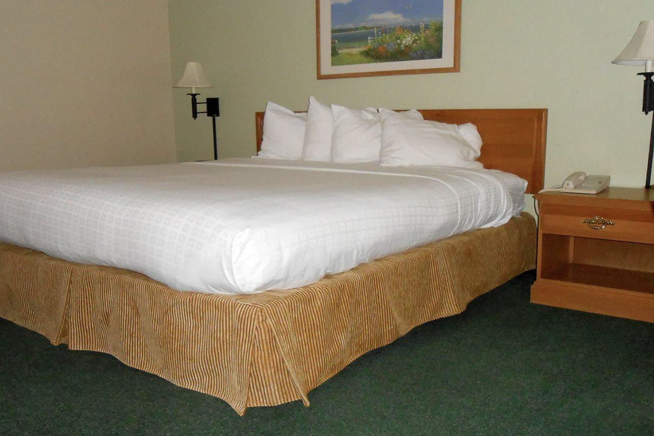 Americinn By Wyndham Near Ausable River 3*