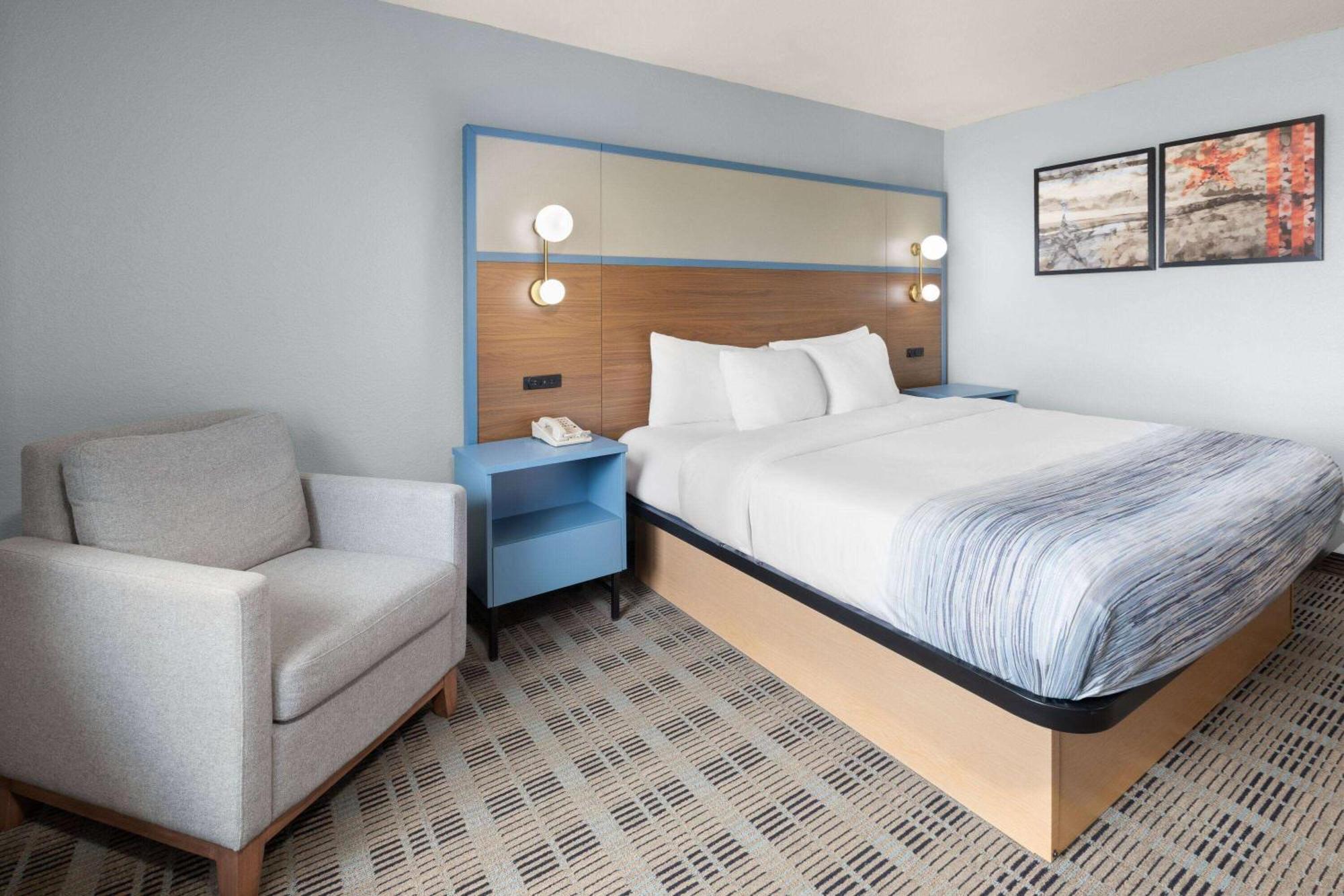 Hotel Americinn By Wyndham Near Ausable River