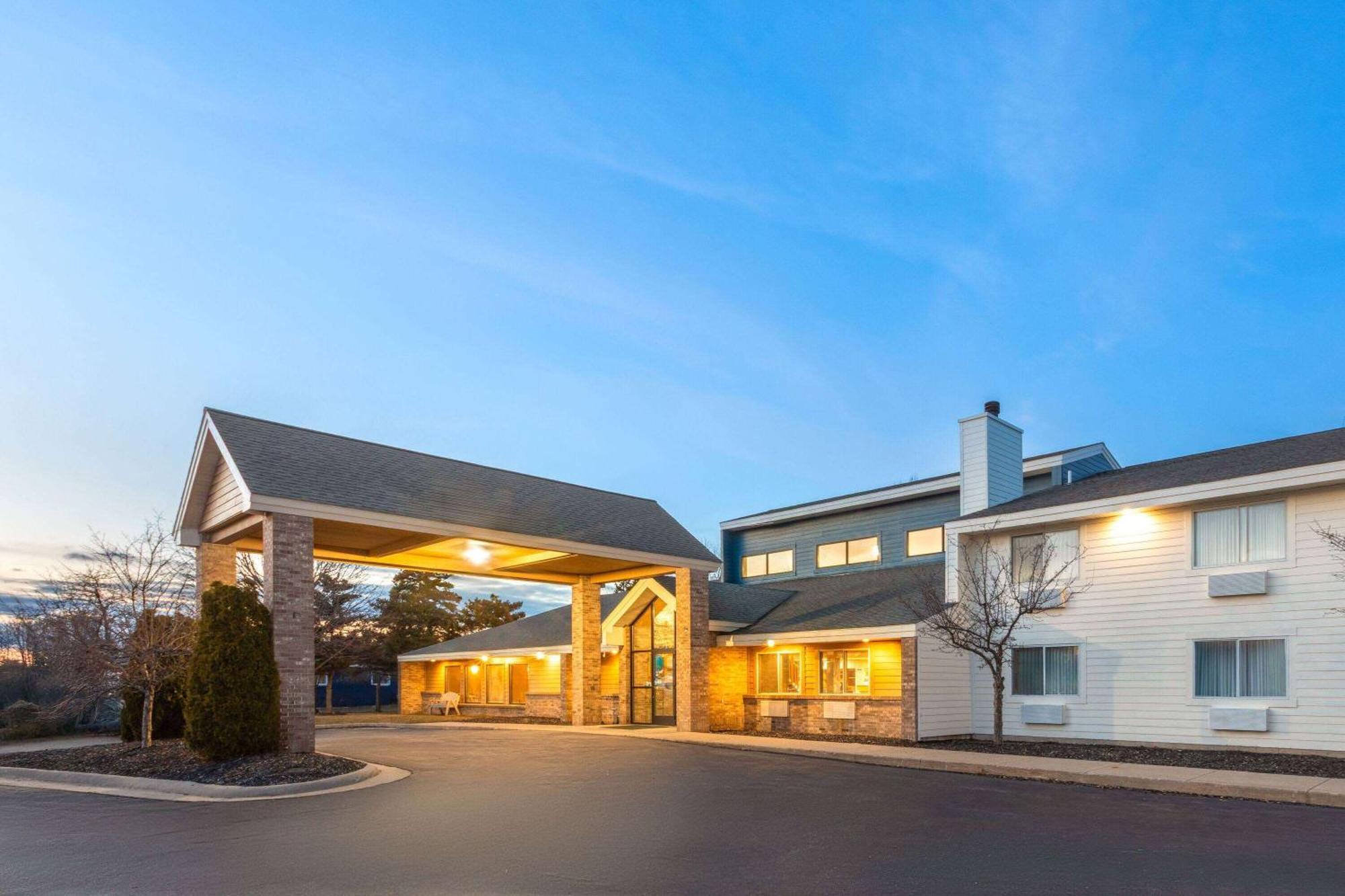 Americinn By Wyndham Near Ausable River Hotel
