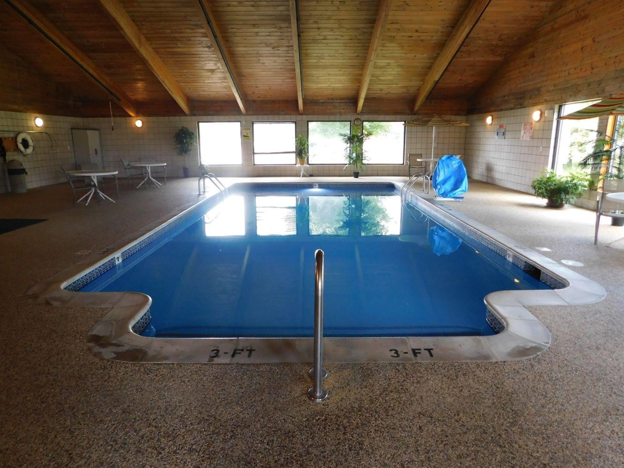 Americinn By Wyndham Near Ausable River Hotel 3*